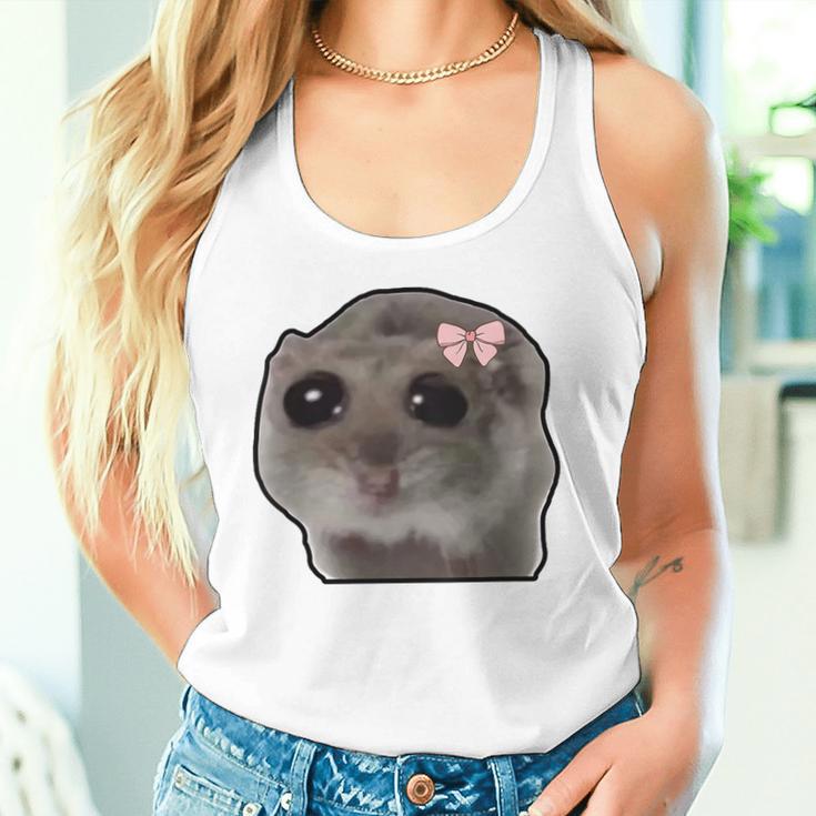 Trauriger Hamster Meme Trauriger Hamster Tank Top