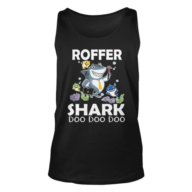 Cute Fishes Swimming In The Sea Smile Roofer Shark T Tank Top