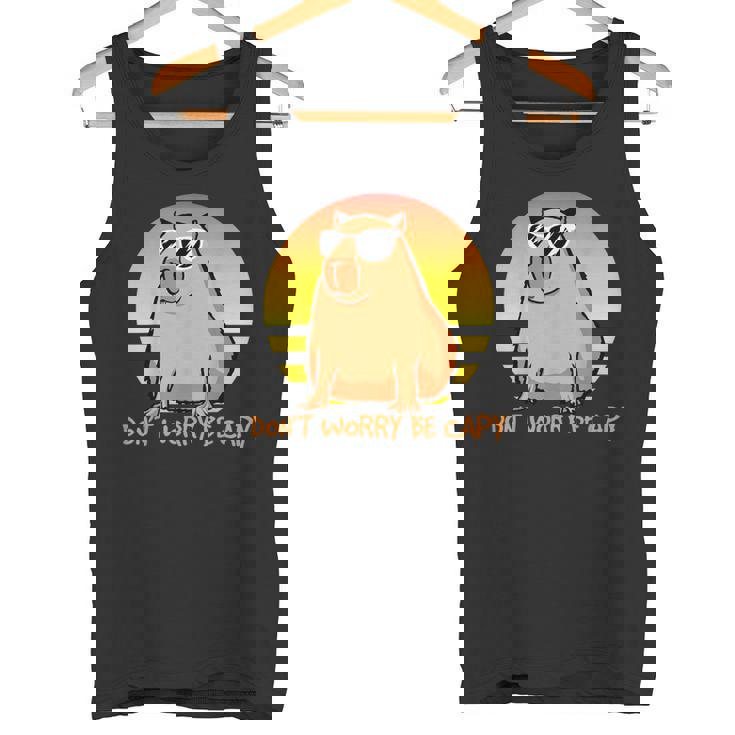 Don't Worry Be Capy Retro Sunset Capybara Cita Be Capy Camiseta Camiseta sin mangas