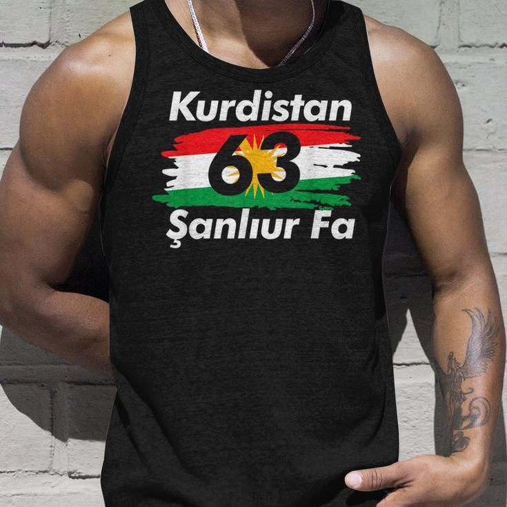 63 Sanliurfa Kurdistan Flag Tank Top Geschenke für Ihn