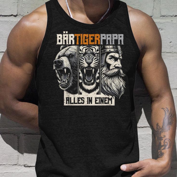 Bärtigerpapa Bartollbart Bär Tigerater Bärtigermann Papa Tank Top Geschenke für Ihn