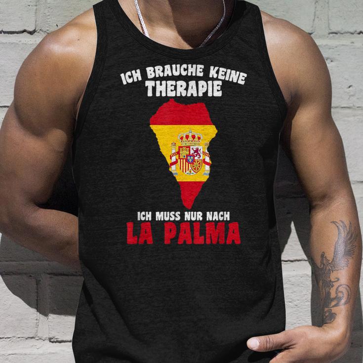 Brauche Keine Therapie Ich Muss Nur Nach La Palma Tank Top Geschenke für Ihn