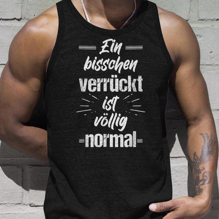 Ein Bisschenerrückt Istöllig Normal Wahnsinn Kopf Irre Tank Top Geschenke für Ihn