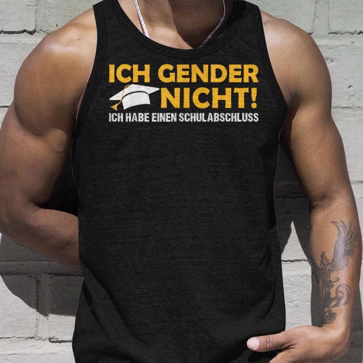 Ich Gender Nicht Ich Habe Einen Schulabschluss Green Tank Top Geschenke für Ihn