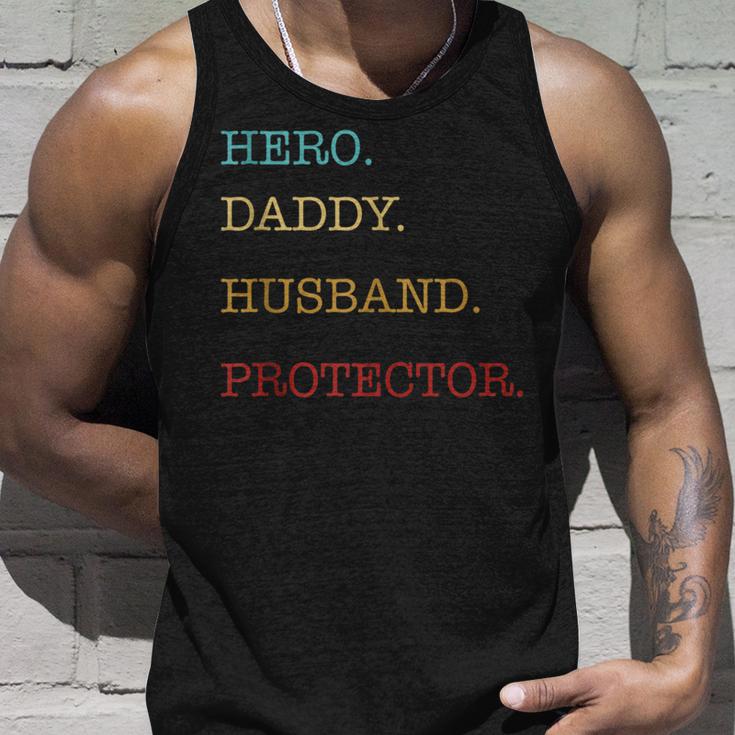 Hero Daddy Husband Protektor Atertag Geschenk Papa Sohn Tank Top Geschenke für Ihn