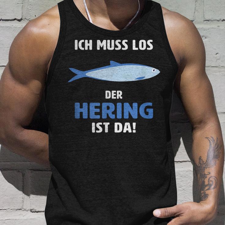 Ich Muss Los Der Hering Ist Da Ich Muss Los Der Herring Ist Tank Top Geschenke für Ihn