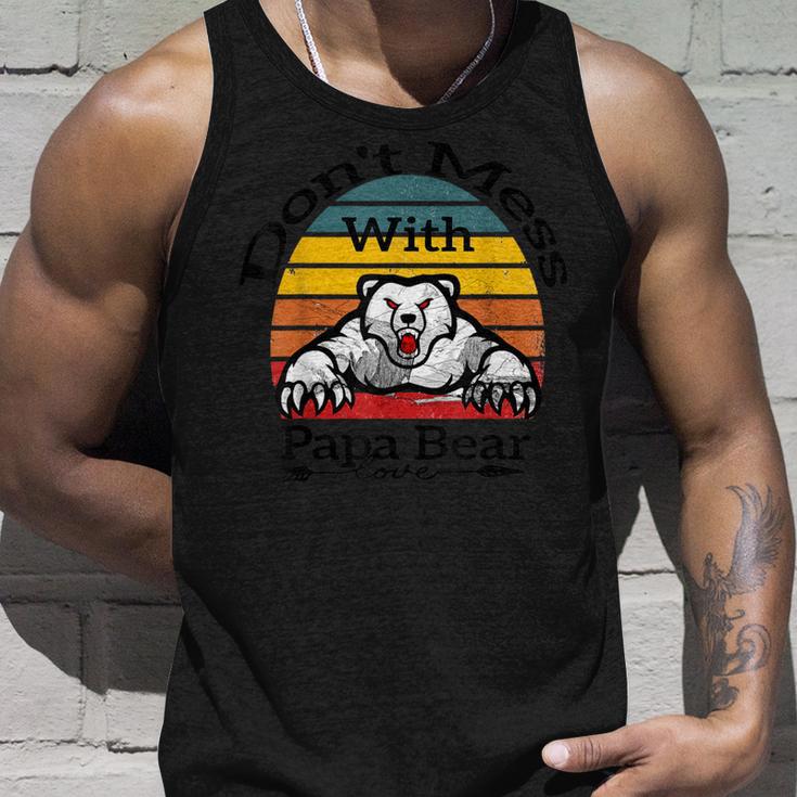 Leg Dich Nicht Mit Papa Bear An Tank Top Geschenke für Ihn