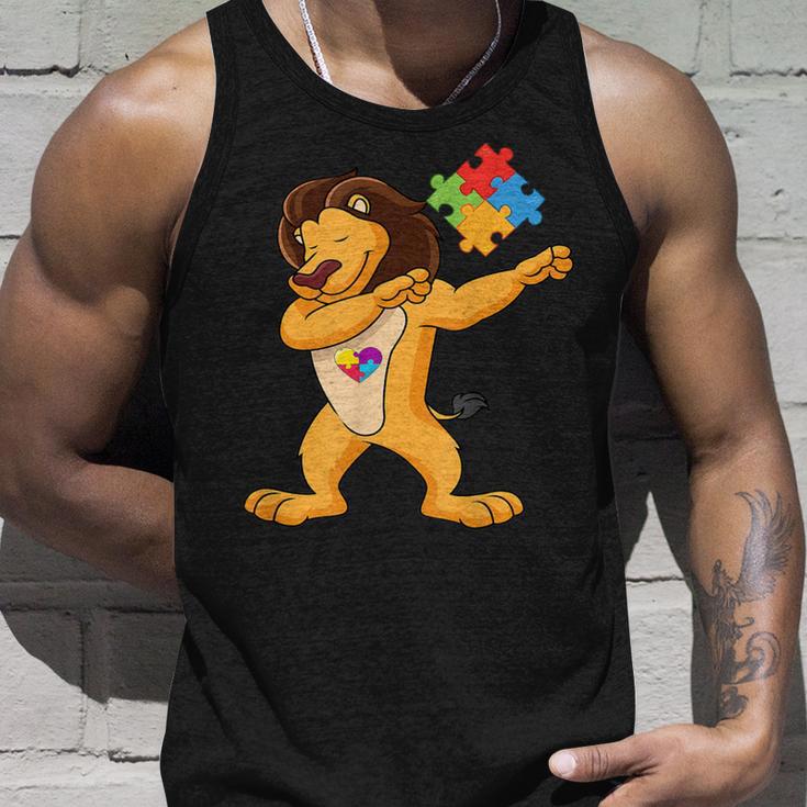 Lion Puzzle PieceAutism Concientización Niños Niños Camiseta sin mangas Regalos para él