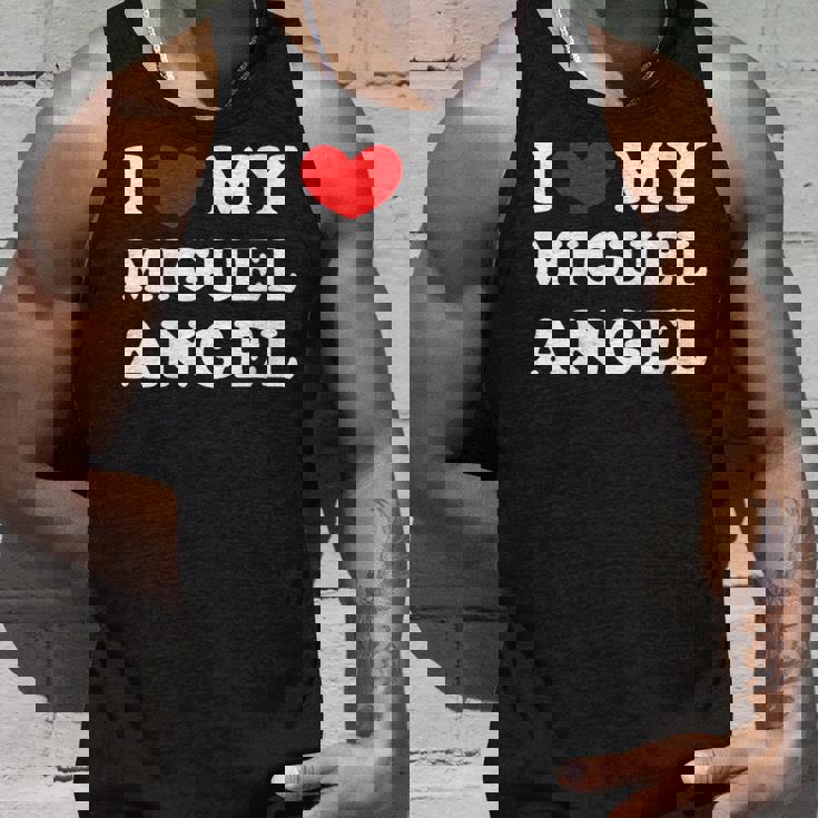 I Love My Miguel-Angel Amo A Mi Miguel-Angel Cuello Camiseta sin mangas Regalos para él
