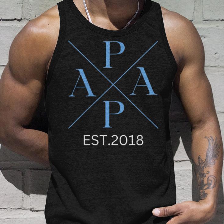 Lustiger Papa Est 2018 Papa Seit 2018 Papa Geburtsjahr 2018 Tank Top Geschenke für Ihn