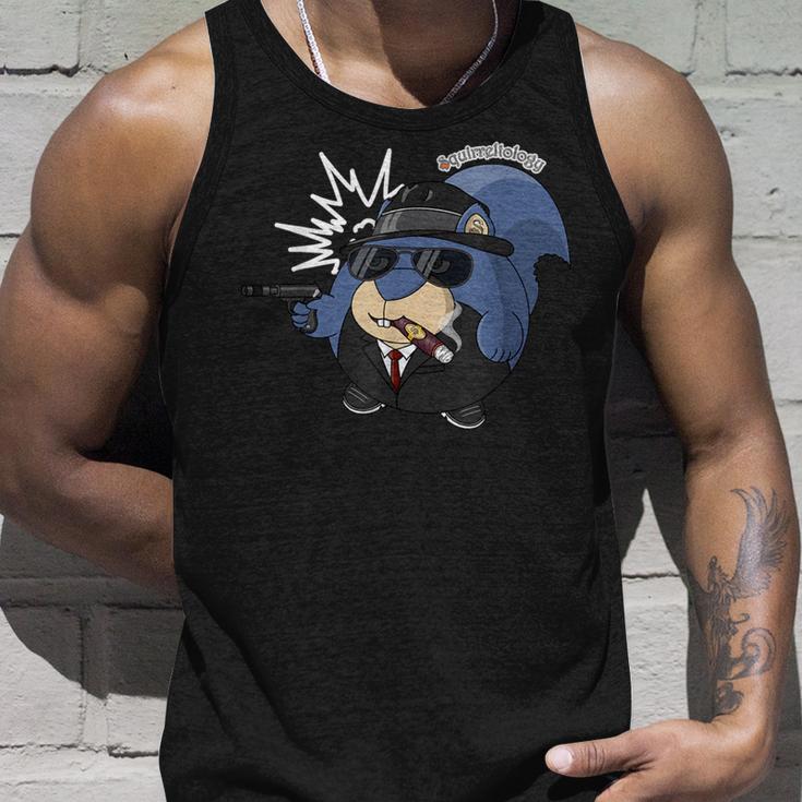 Lustiges Gangster-Eichhörnchen Mit Pistole Tank Top Geschenke für Ihn