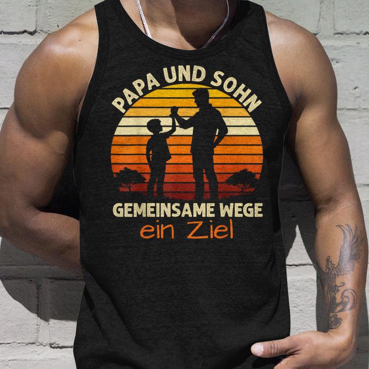 Papa & Sohn Gemeinsame Wege Ein Ziel Papaatertag Geschenke Tank Top Geschenke für Ihn