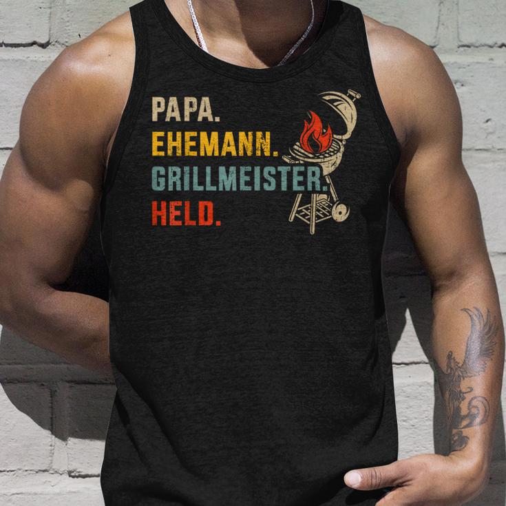 Papa Ehemann Grillmeister Held Für Grillenatertag Tank Top Geschenke für Ihn