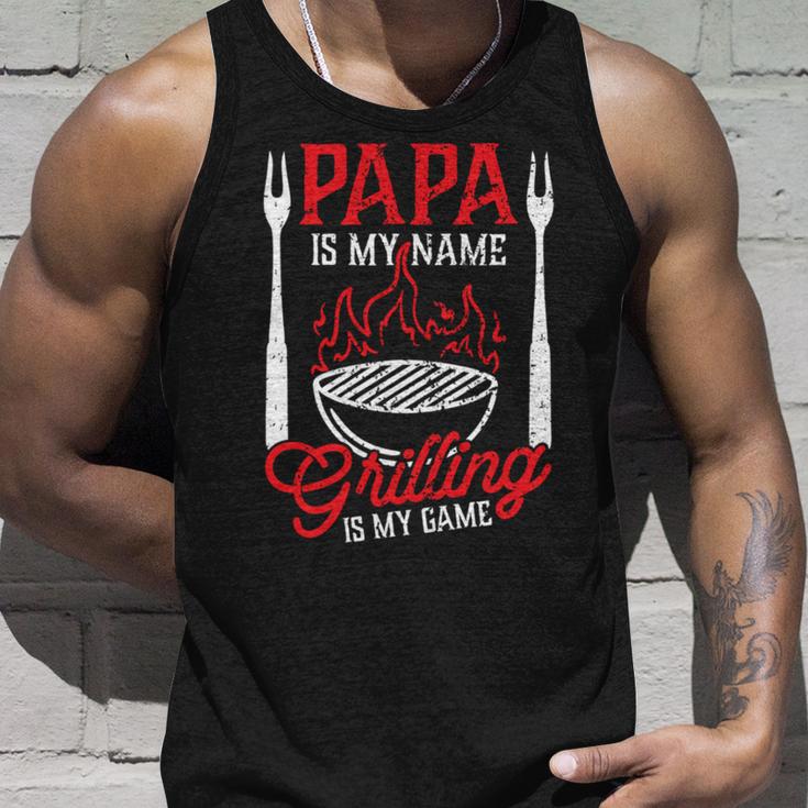 Papa Is My Name Grillen Is My Game Zitatatertag Bbq Tank Top Geschenke für Ihn