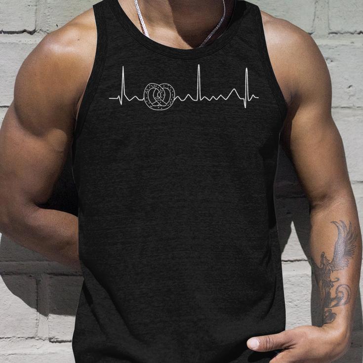 Pretzel Heart Rate Baker Baking Fun Tank Top Geschenke für Ihn