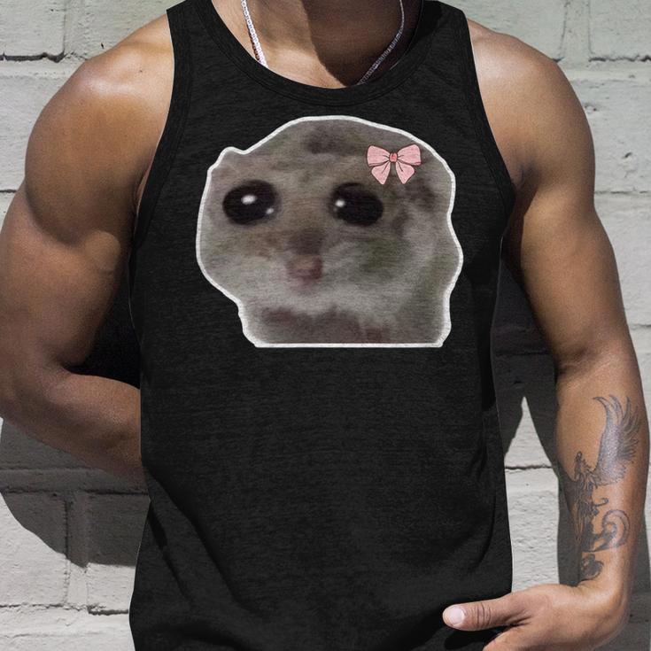 Sad Hamster Meme Trauriger Hamster Tank Top Geschenke für Ihn