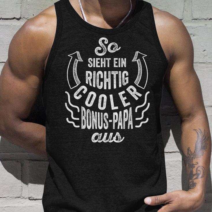 So Sieht Ein Richtig Cooler Bonus Papa Aus Stepdater Tank Top Geschenke für Ihn