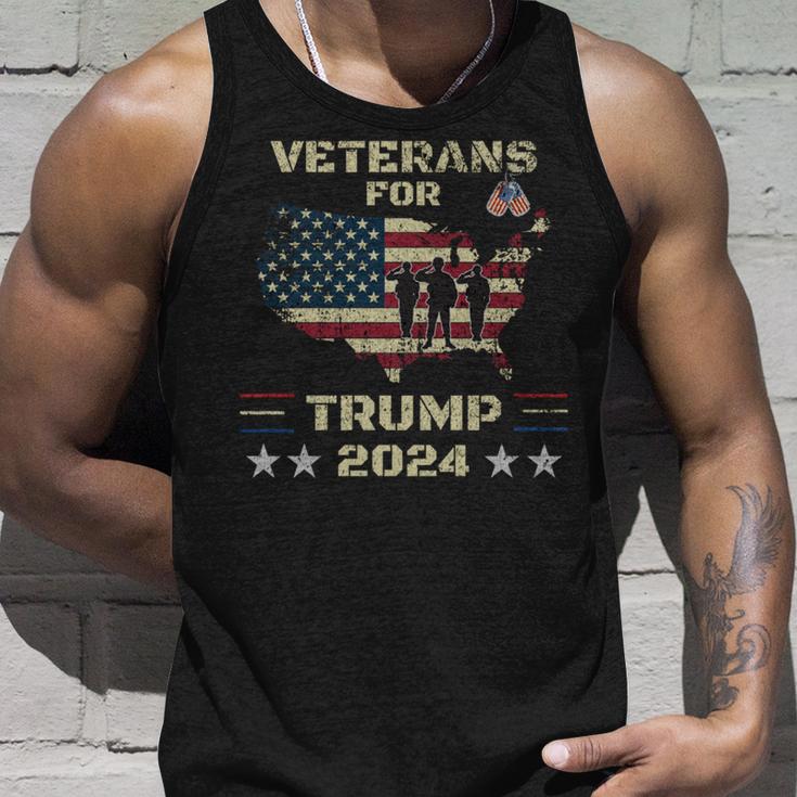 Veteranen Für Die Wahl Zur Amerikanischen Flaggeon Trump 2024 Papa Opa Tank Top Geschenke für Ihn