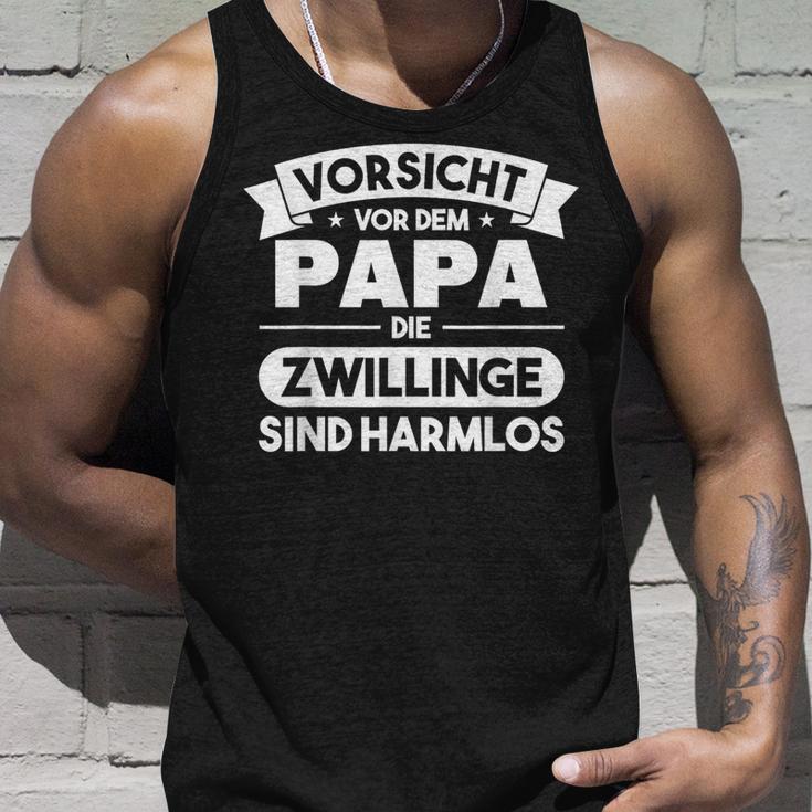 Vorsichtor Dem Papa Die Zwillinge Sind Harmlos Tank Top Geschenke für Ihn