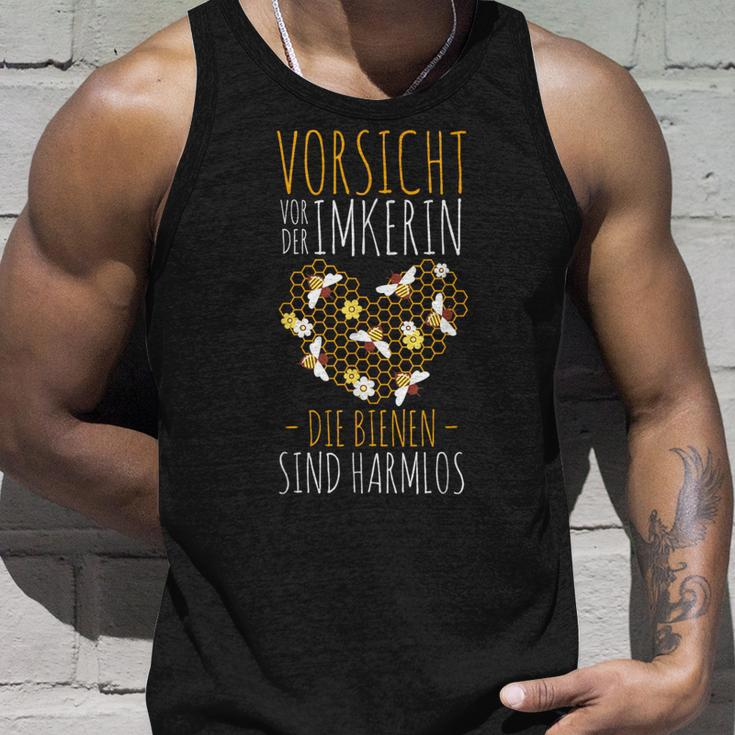 Vorsichtor Der Bekerin Die Bienen Sind Harmlos Tank Top Geschenke für Ihn