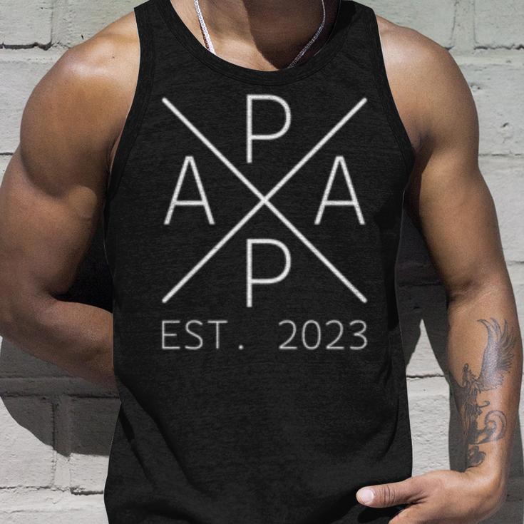 Werdender Papa Est 2023 Stolzer Papa 2023 Tank Top Geschenke für Ihn