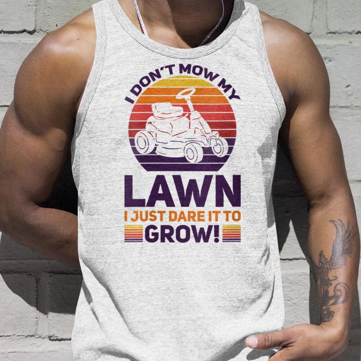 Damen Lustiger Mäher Rasen Bier Papa Landschaftsbau Dare It Wh Mit-Ausschnitt Tank Top Geschenke für Ihn