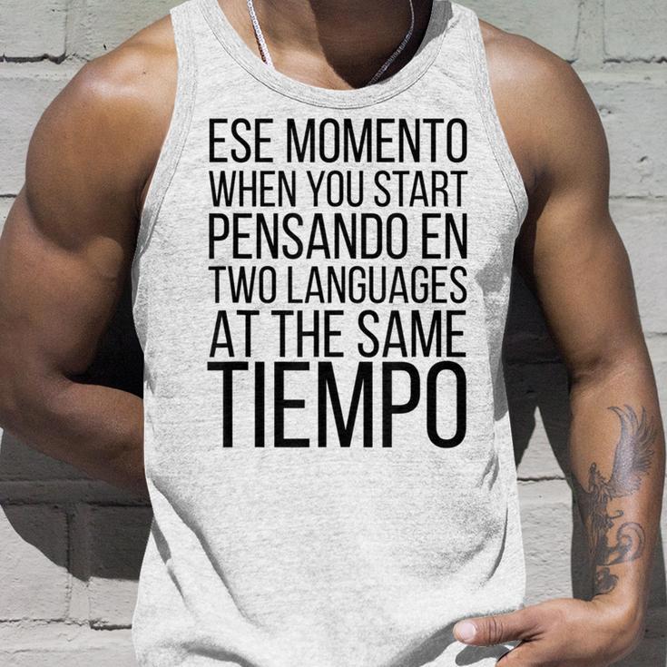 Bilingual English Español Spanish Ingles Spanglish Gray Tank Top Geschenke für Ihn