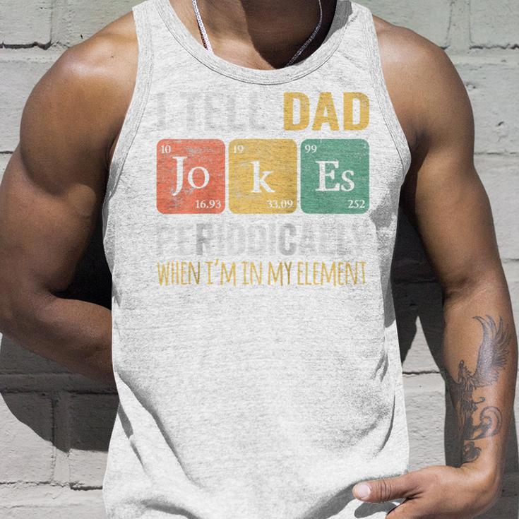 Ich Erzähle Papa Regelmäßig Witze Aber Nur Wenn Ich Mein Raglan Tank Top Geschenke für Ihn