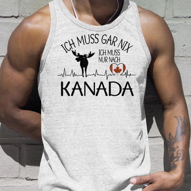 Ich Muss Gar Nix Ich Muss Nur Nach Kanada Gray Tank Top Geschenke für Ihn