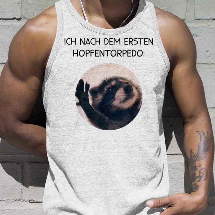 Ich Nach Dem Ersten Hopfentorpedo Pedro Waschbär Meme Racoon Tank Top Geschenke für Ihn