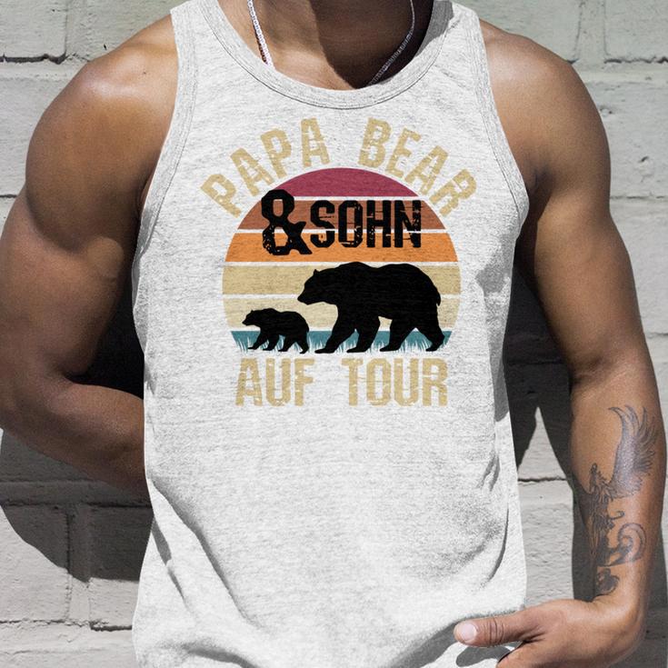 Vintage Papa Bear Und Sohn Auf Tour Wandern Campenatertag Tank Top Geschenke für Ihn