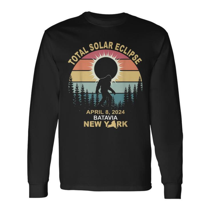 Bigfoot Batavia New York Total Solar Eclipse 2024 Long Sleeve T-Shirt
