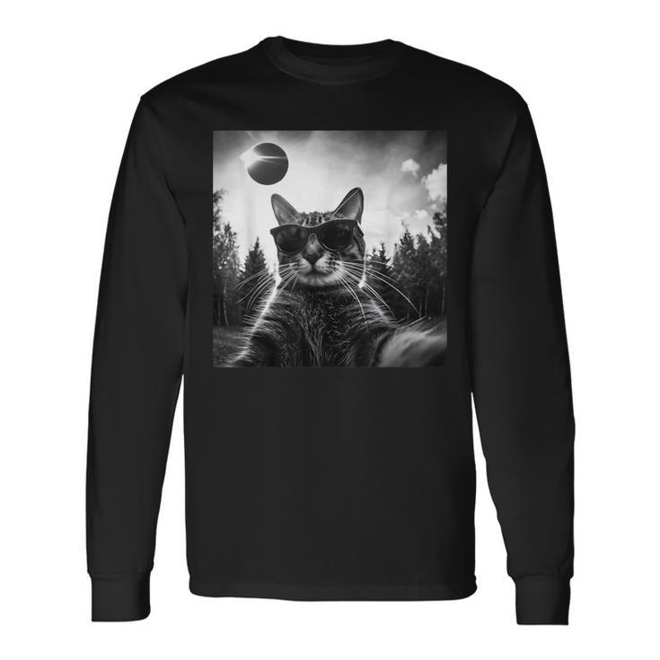 Cat Solar Eclipse 2024 Totality Meme Retro Cat Selfie Long Sleeve T-Shirt