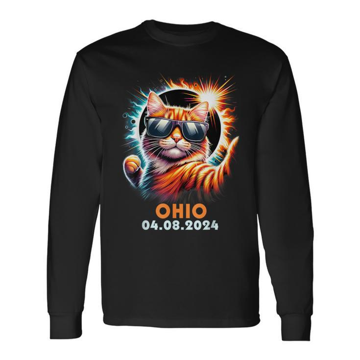 Cat Taking A Selfie With Total Solar Eclipse 2024 Ohio Long Sleeve T-Shirt