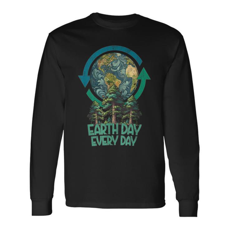 Earth Day Every Day Tree Hugger Arbor Day Vintage Long Sleeve T-Shirt Gifts ideas