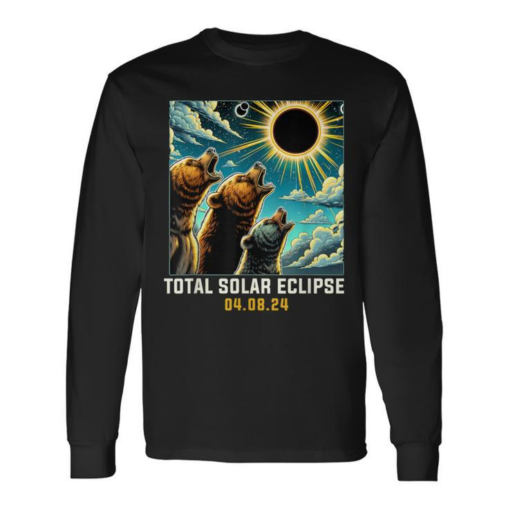 Grizzly Bear Howling At Solar Eclipse Long Sleeve T-Shirt