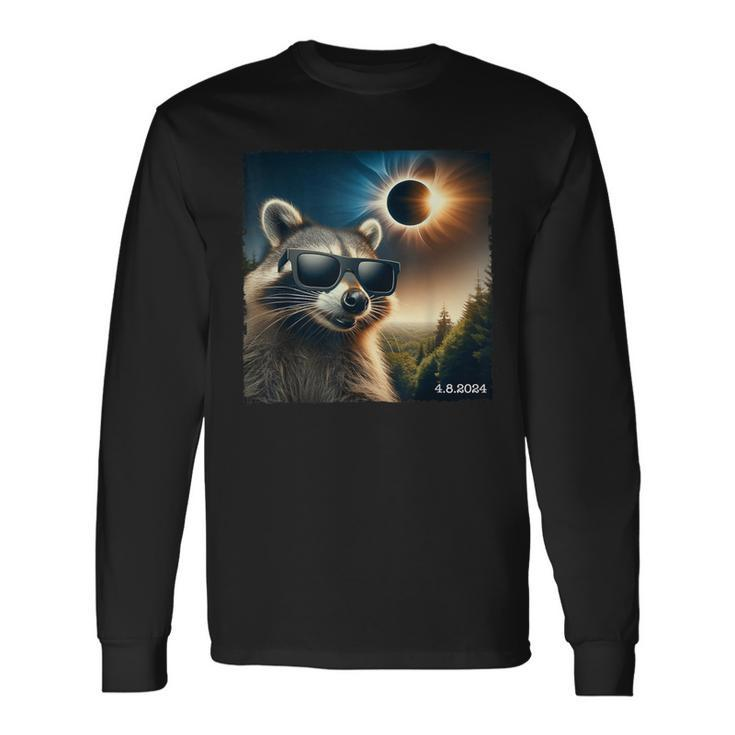 Raccoon Glasses Taking A Selfie With Solar 2024 Eclipse Long Sleeve T-Shirt