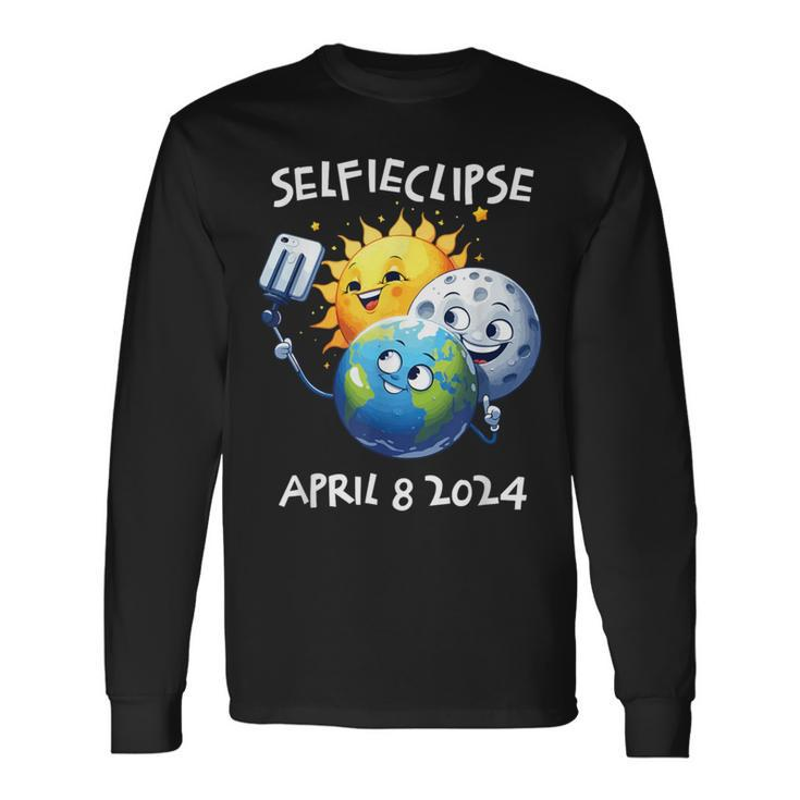 Total Solar Eclipse 2024 Selfieclipse Sun Moon Earth Selfie Long Sleeve T-Shirt