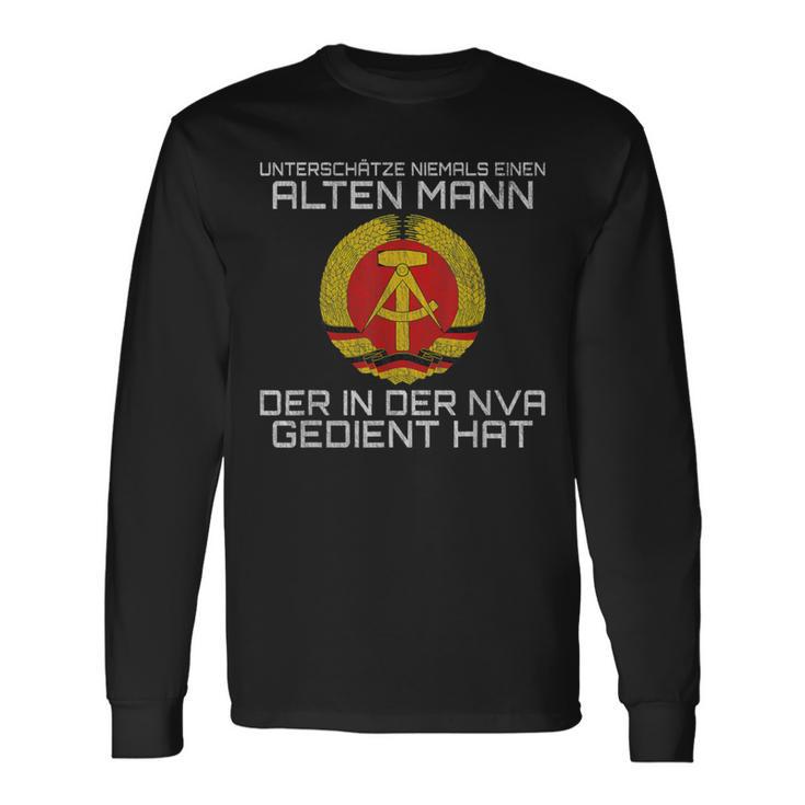 Underschatz Nie Einen Old Mann Der In Der Nva Gedient Hat In Langarmshirts Geschenkideen