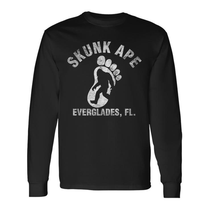 Vintage Retro Skunk Ape Foot Florida Everglades Bigfoot Long Sleeve T-Shirt