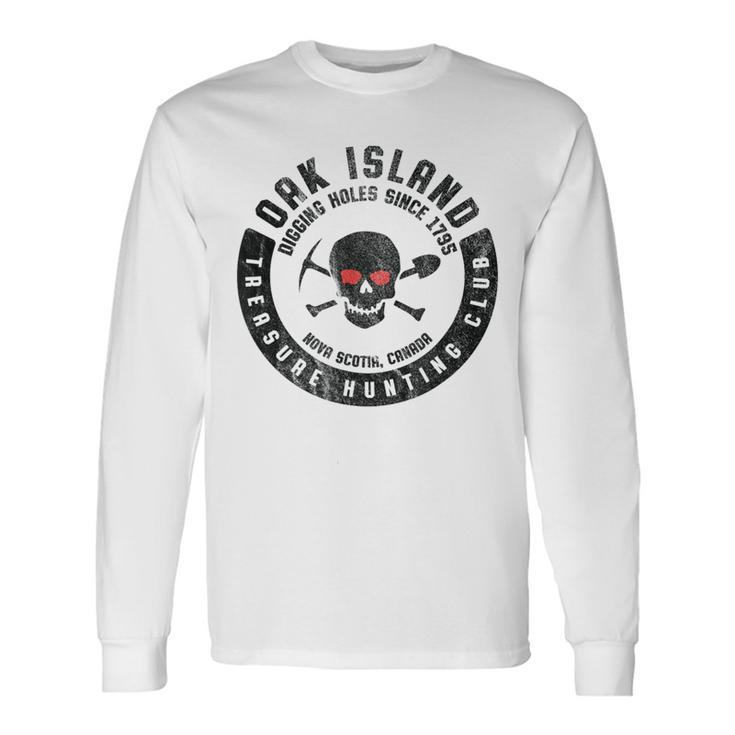 Oak Island Treasure Hunting Club Vintage Skull And Crossbone Long Sleeve T-Shirt