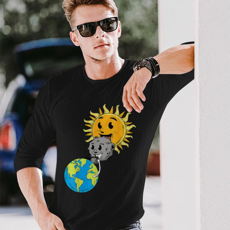 2024 Total Solar Eclipse Earth Moon Sun Photobomb Lover Gag Long Sleeve T-Shirt Gifts for Him