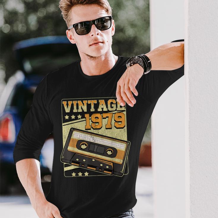 Born In 1979 Vintage Cool Birthday Long Sleeve T-Shirt Gifts for Him