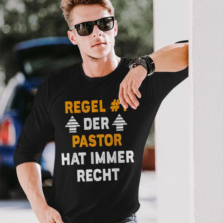 Der Pastor Hat Immer Recht Langarmshirts Geschenke für Ihn