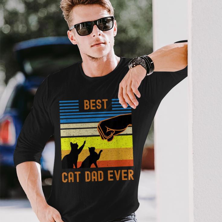 Best Cat Dad Ever Vintage Retro Cat Fist Bump Langarmshirts Geschenke für Ihn