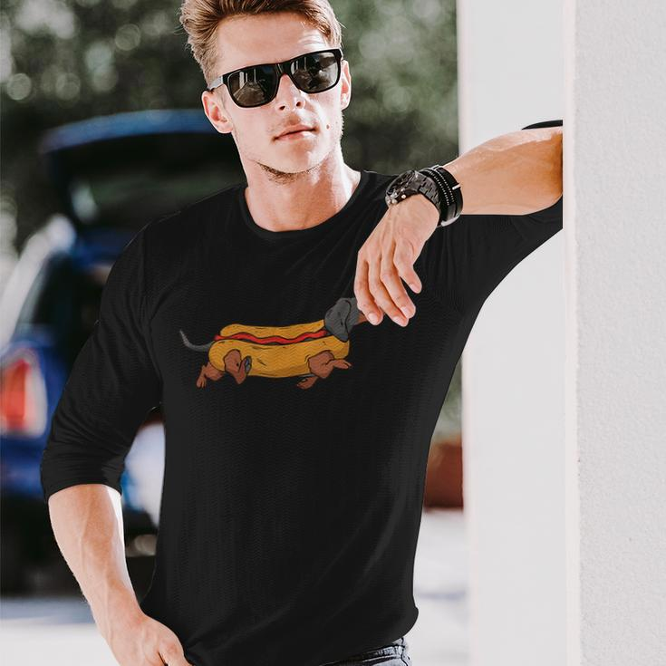 Dachshund In Bun Weiner Hot Dog Cute Foodie Pun Long Sleeve T-Shirt Gifts for Him