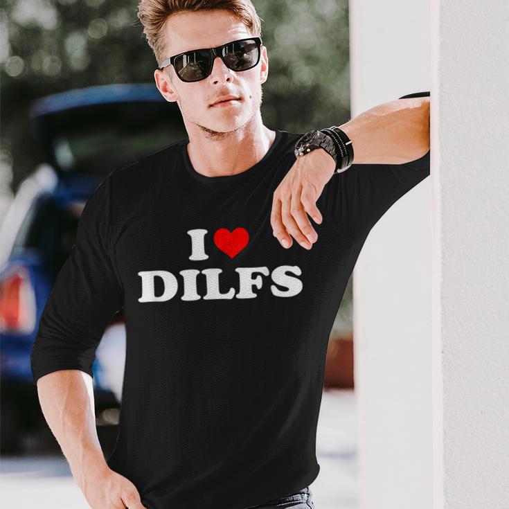 I Love Dilfs I Heart Dilfs Red Heart Cool Langarmshirts Geschenke für Ihn