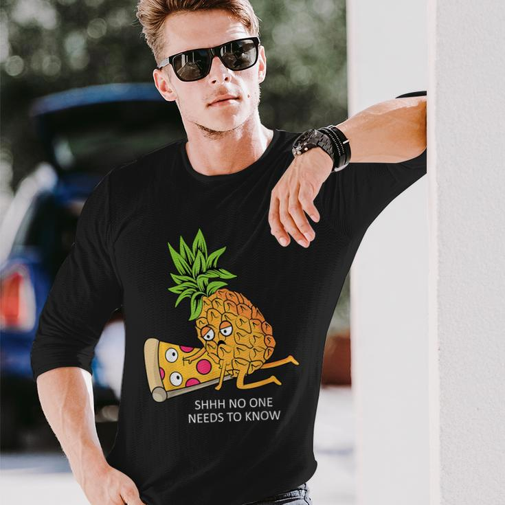 Pineapple Belongs On Pizza Lover Food Pun Long Sleeve T-Shirt Gifts for Him