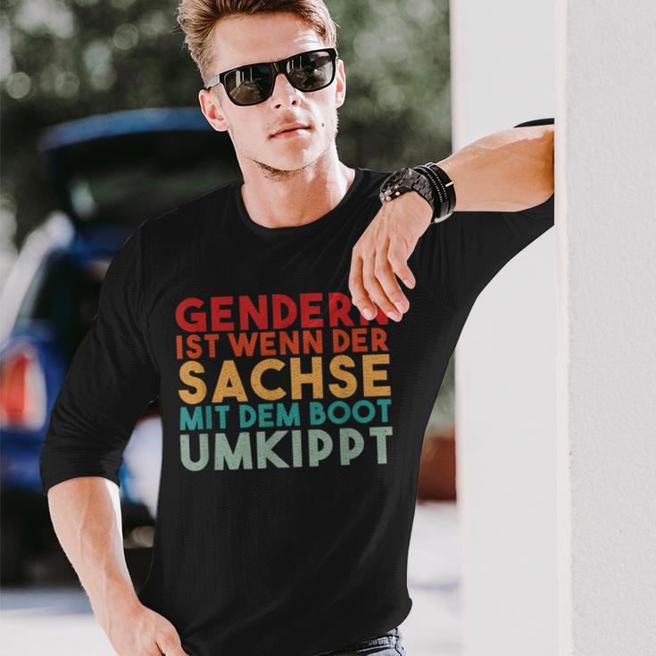 Retro With Gendern Ist Wenn Der Sachs Mit Dem Boot Overtippt Langarmshirts Geschenke für Ihn