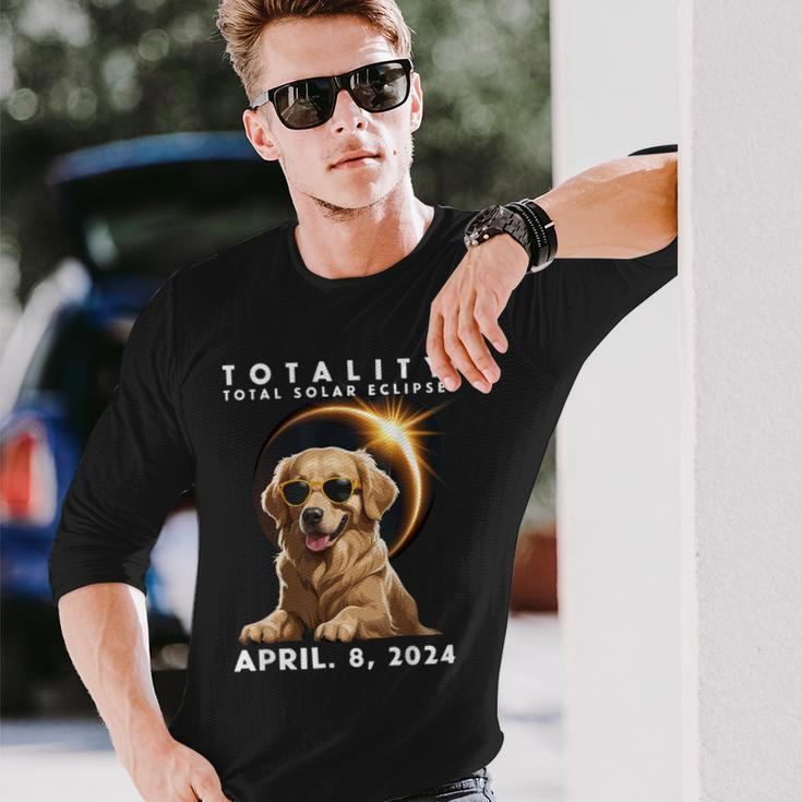 Total Solar Eclipse April 8 2024 Dog Golden Retriever Lover Long Sleeve T-Shirt Gifts for Him
